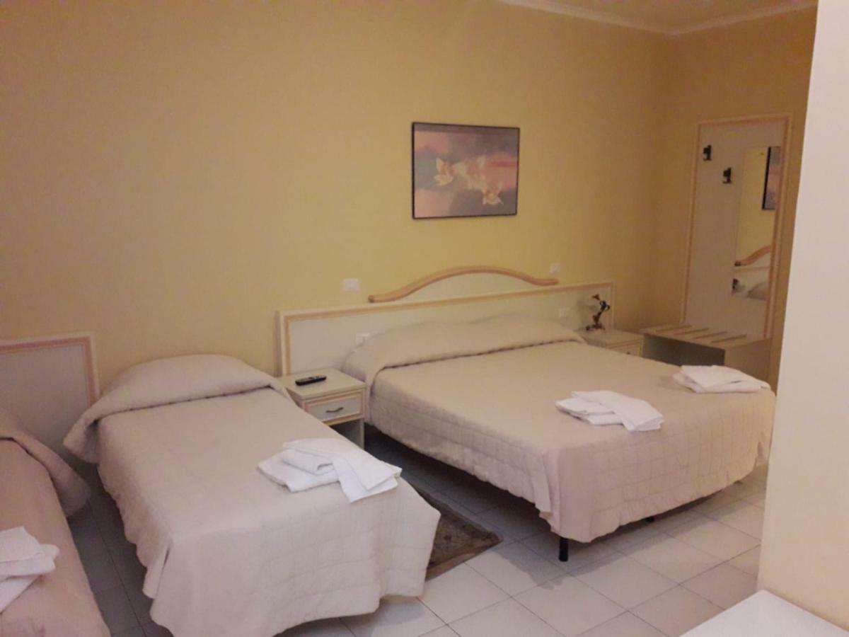 La Tenuta Di Bacco Hotel กอลเลแฟร์โร ภายนอก รูปภาพ